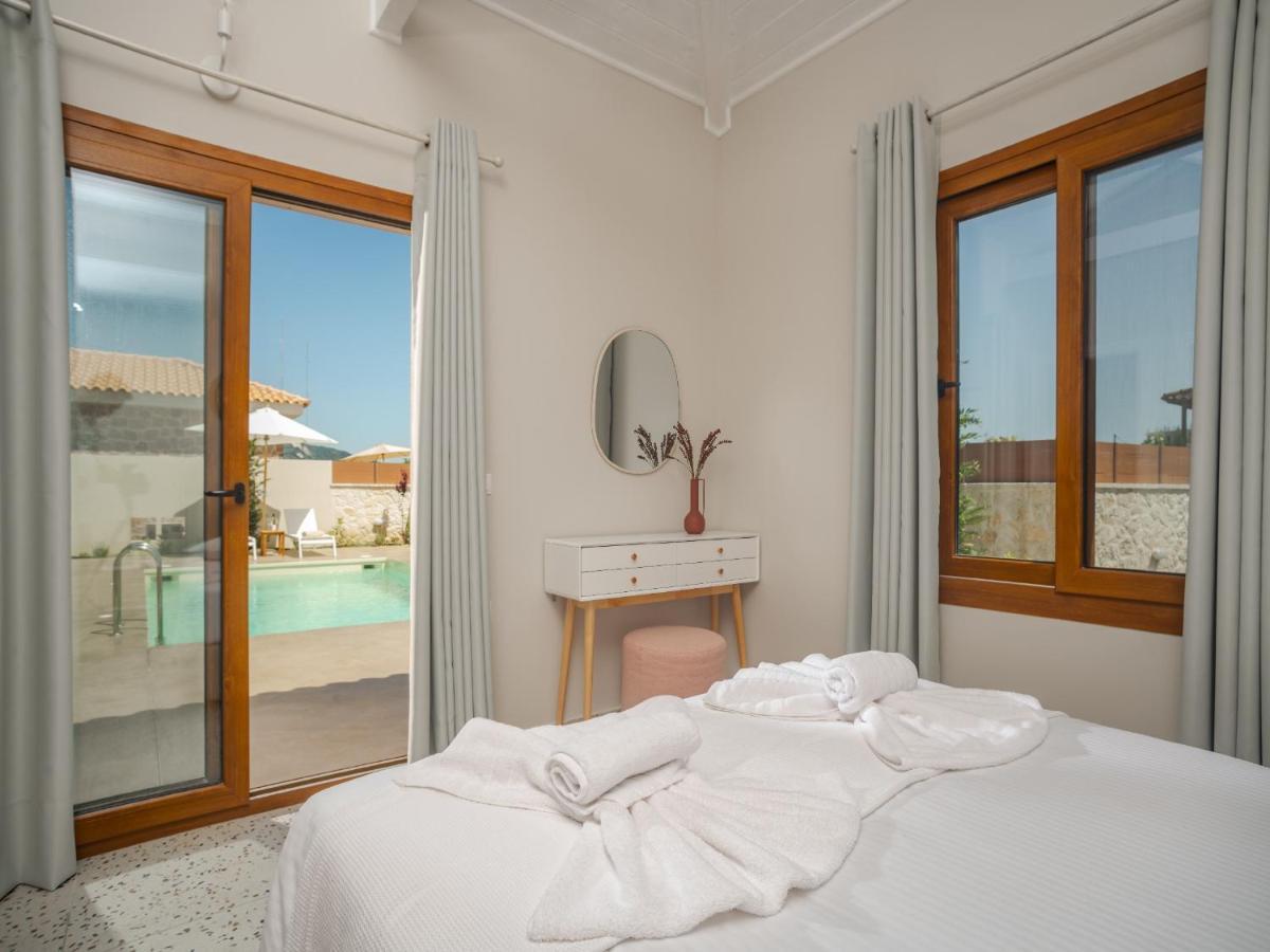 Villa Terra - Laganas Stone Villas Экстерьер фото